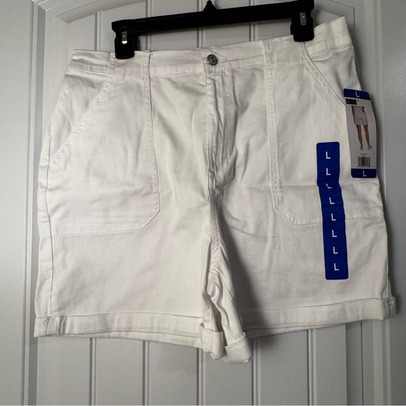 Gloria Vanderbilt Utility Short NWT - Picture 4 of 8